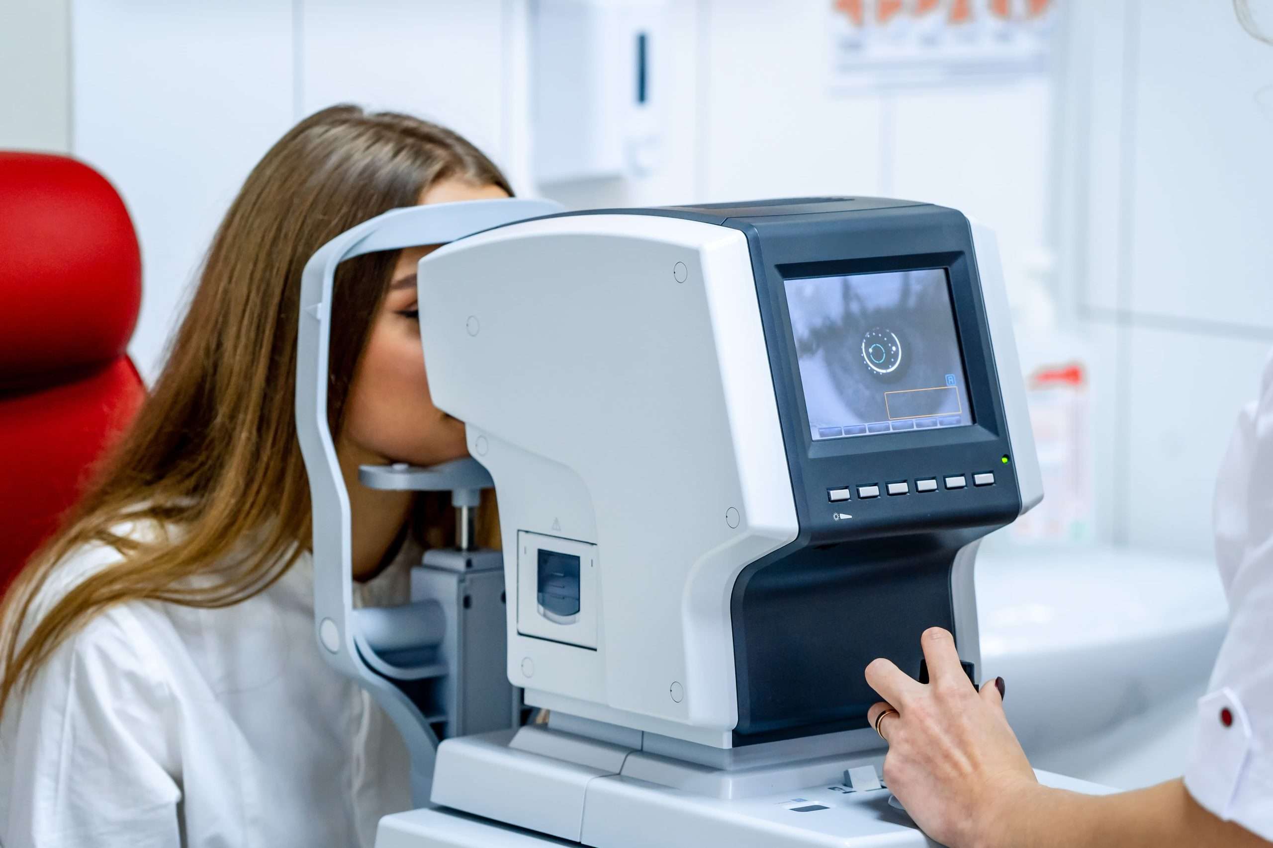 SMILE lenticule extraction laser procedure